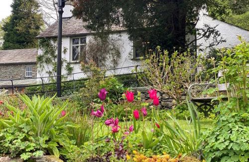 Grasmere House | Dove Holme Cottage