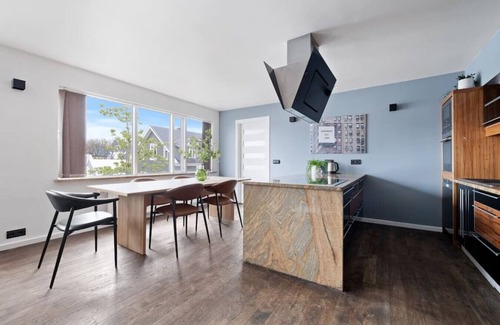 Hliðar Apartment | Down Town RVK. Shopping Street Living