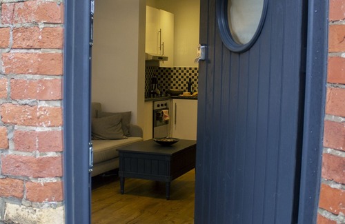 Holywood House | Downshire Haven comfortable 2 double bed terrace