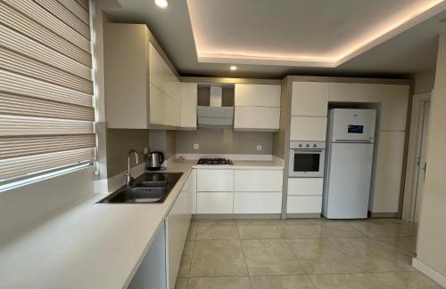 Kocasinan Apartment | Downtown Antalya XL Family Stay