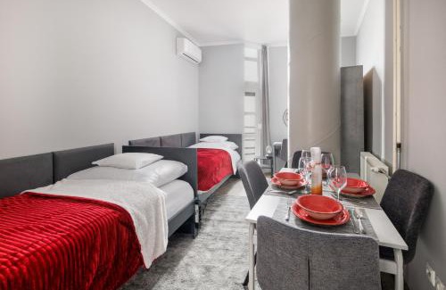 Inner City Budapest Apartment | Downtown Apartment House Red