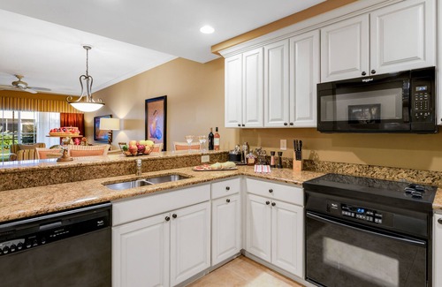 Redevelopment Area Condo | Downtown Bellasera Resort Condo with On-Site Restaurant, Pool & Private Patio
