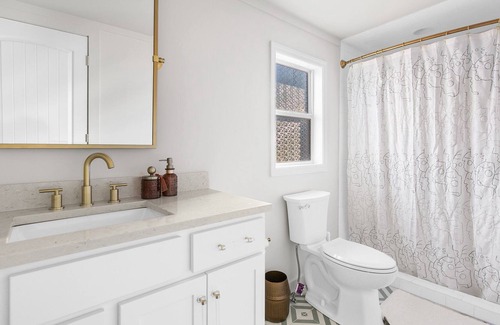 Glen Iris House | Downtown Bham Beauty with TONS of Space