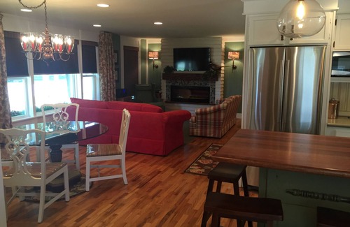 Boyne City House | Downtown Boyne City. Great Backyard !