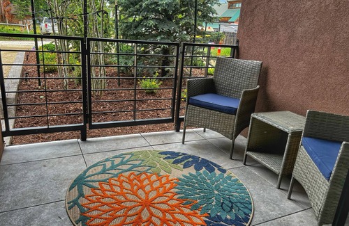 Grand Lake Condo | Downtown condo short walk to lake, patio and awesome common area