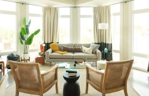 Old West Broad Neighborhood Apartment | Downtown, contemporary, 2 bedroom, Roof Terrace! 4A