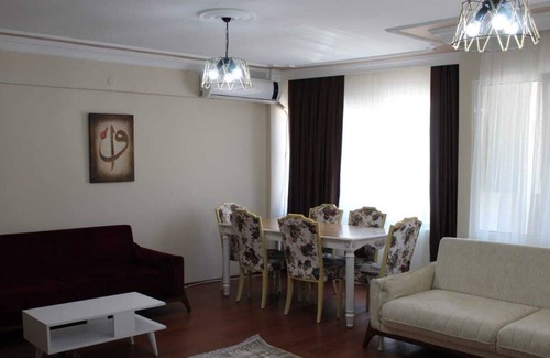 Osmangazi Apartment | Downtown core 3 bedroom fully equipped with Netflix