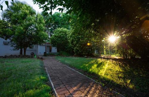 Chico House | Downtown Dream Casa Near Chico State, Private Yard