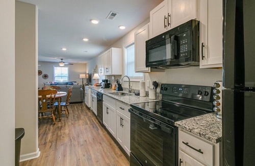 Clarksville House | Downtown Duo on Franklin (1010 Franklin St)