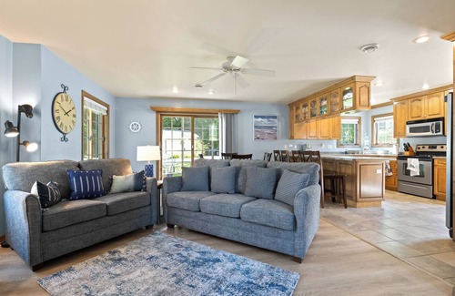 Fish Creek House | Downtown Fish Creek-Community Pool and walking distance to bars and restaurants!