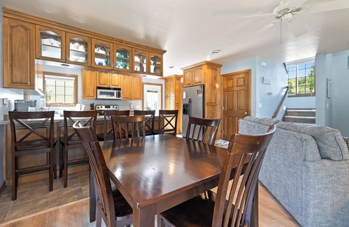 Fish Creek House | Downtown Fish Creek-Community Pool and walking distance to bars and restaurants!