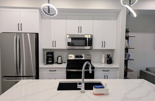Golden Condo | Downtown Golden Condo surrounded by 5 national parks - Liv's Mountain Nest