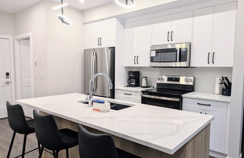 Golden Condo | Downtown Golden Condo surrounded by 5 national parks - Liv's Mountain Nest