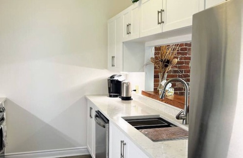 Downtown Halifax House | Downtown Halifax Heritage Home - 4Bdrm