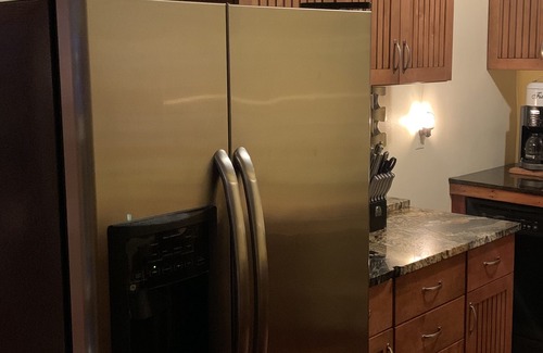 Glenwood Springs Cabin | Downtown Hot Springs Cabin - great location - VERY PRIVATE YARD & CABIN