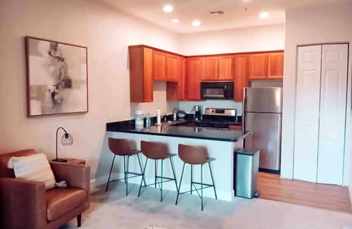 Village Condo | Downtown La Quinta Charmer- Walk to Dining & Shops