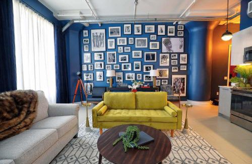 Historic Core Apartment | Downtown LA's Most Requested Property, Sleeps 4 with Free Parking!