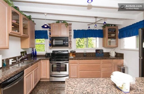 Laguna Beach Apartment | Downtown Laguna Beach Penthouse with Ocean View