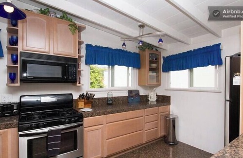 Laguna Beach Apartment | Downtown Laguna Beach Penthouse with Ocean View