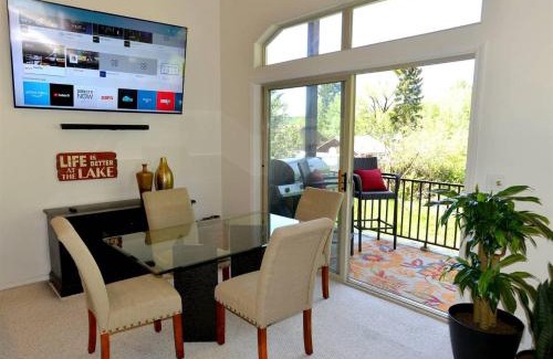 McCall House | Downtown Lakeview Villa Townhome by Casago McCall - Donerightmanagement