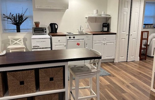 Westerly Apartment | Downtown Living, pied-a-terre -> summer options