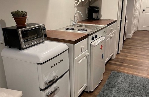 Westerly Apartment | Downtown Living, pied-a-terre -> summer options