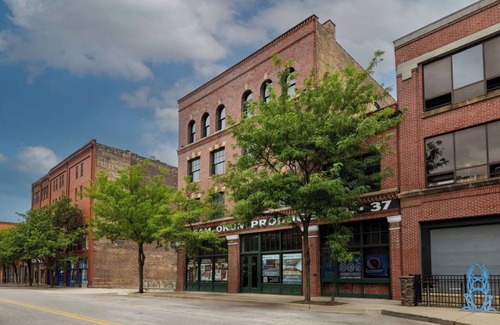 Downtown Toledo Apartment | Downtown Loft at 5/3 Field!