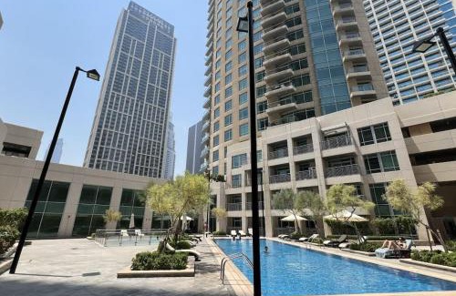Downtown Dubai Apartment | Downtown - Luxury 1 Bed Apt - Near Dubai Mall
