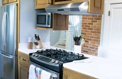 Harbor Springs House | Downtown Main St with Guest House