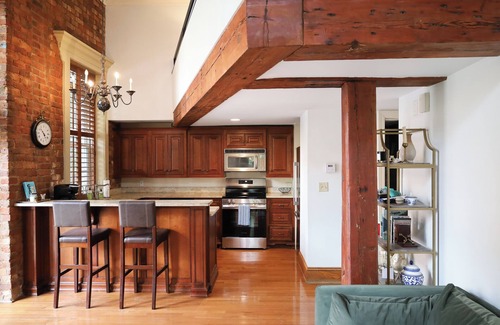 Greenville Downtown House | Downtown Main St w/Parking