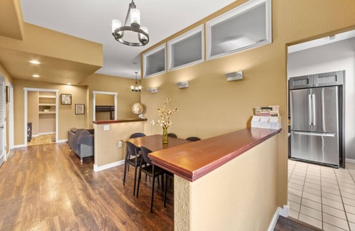 Grand Junction Apartment | Downtown Modern Condo Inside the Historic St. Regis