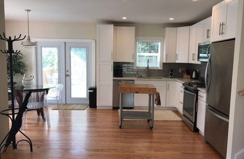 Napa House | Downtown Napa Bungalow on Historic Fuller Park