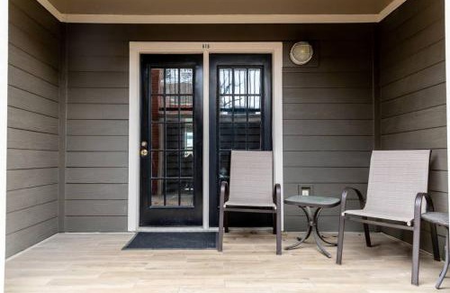 Rutledge Hill Apartment | Downtown Nashville Condo, Walk to Broadway with Free Parking