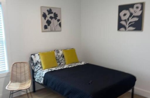Mid City North Villa | Downtown New 3 Story Sleeps 14