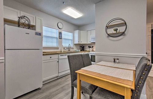 Biloxi House | Downtown Ocean Springs Duplex w/A/C 1 Mi to Beach