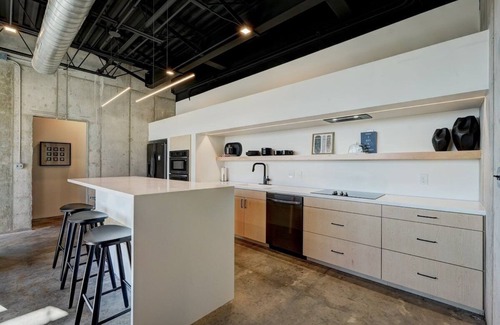 Downtown Oklahoma City Apartment | Downtown OKC Views. High End 2BR