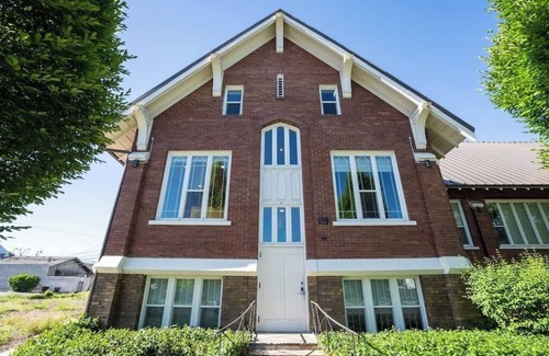 Central Business District Apartment | Downtown Provo Luxury Apartment (Unit #6)