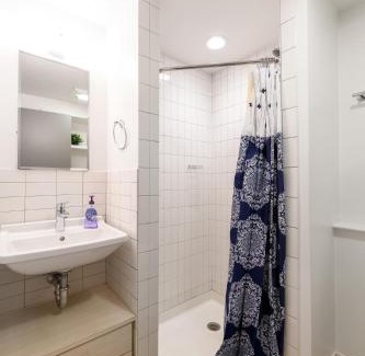 Beacon Hill Apartment | Downtown Retreat Stylish Boston Studio