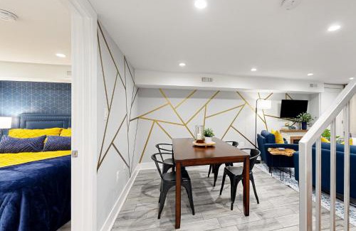 College Park Apartment | Downtown Retreat - Your Urban Oasis