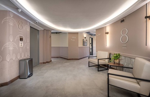 La Candelaria Apartment | Downtown Room near Plaza Botero and metro station