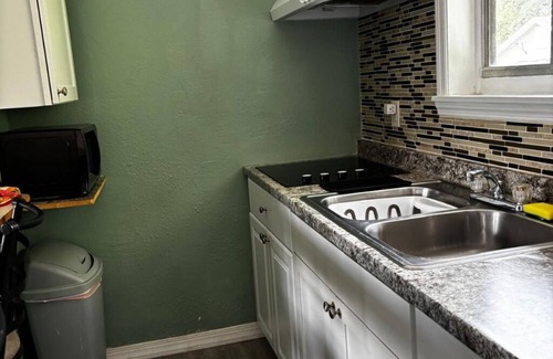 Park East Apartment | Downtown Sarasota Florida Vacation Rental, 2BR/2BA Apt, 5–10min to Lido & Siesta