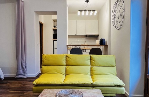 Aix-les-Bains City Center Apartment | Downtown studio/Near train station/Near shops