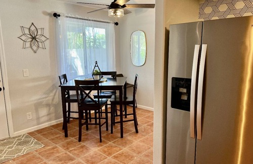 Maple-Ash House | Downtown Tempe Maple-Ash Patio Home Steps from ASU