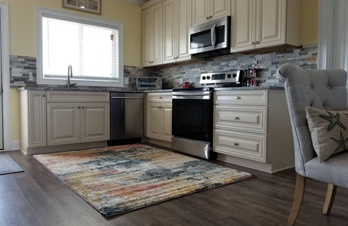 Topsail Beach House | Downtown Topsail Beach, 2nd Row. Remodeled Single family House.