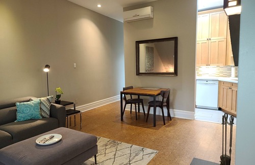 Garden District Apartment | Downtown Toronto Tree-Top Gem