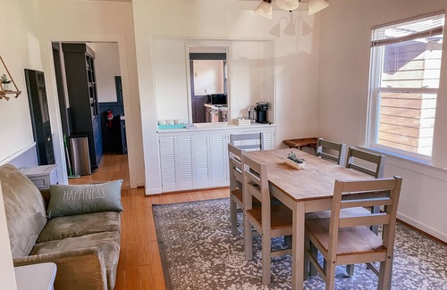 Arcata House | Downtown Two Bedroom Craftsman Home- 2 Minute Walk to the Plaza