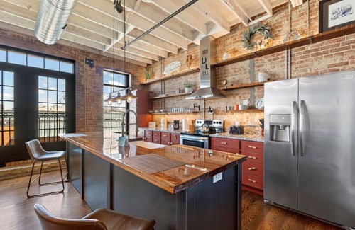 Perryville Apartment | Downtown Urban Loft above Restaurant