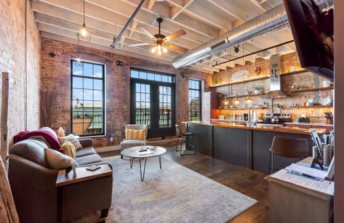 Perryville Apartment | Downtown Urban Loft above Restaurant