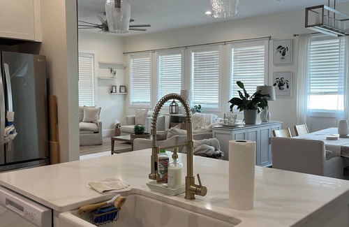 Wilmington House | Downtown Wilmington Oasis