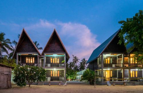 Kudawa Hotel | Downwinder Lagoon Lodge